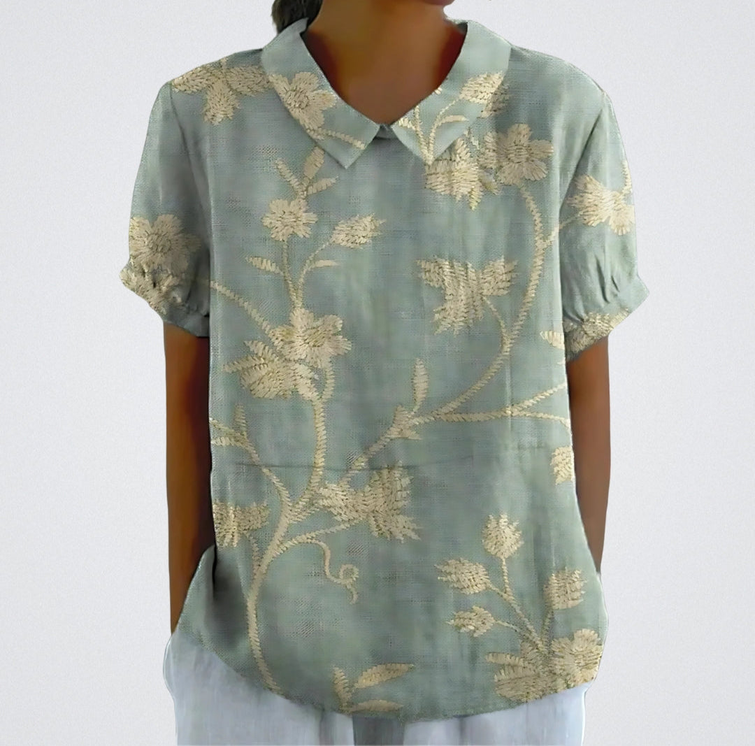 Lotte Vrolijke Blouse Korte Mouw