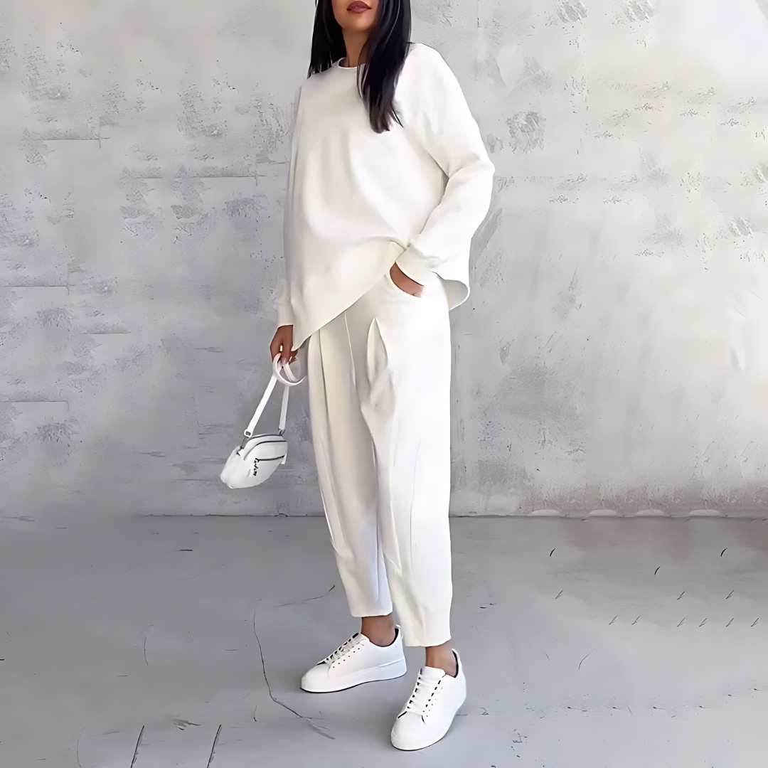 Isa™| Stijl en comfort in één moeiteloze outfit.