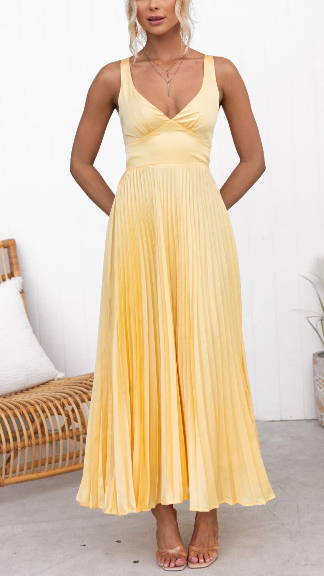 Julia Gele Plissé Maxi-jurk