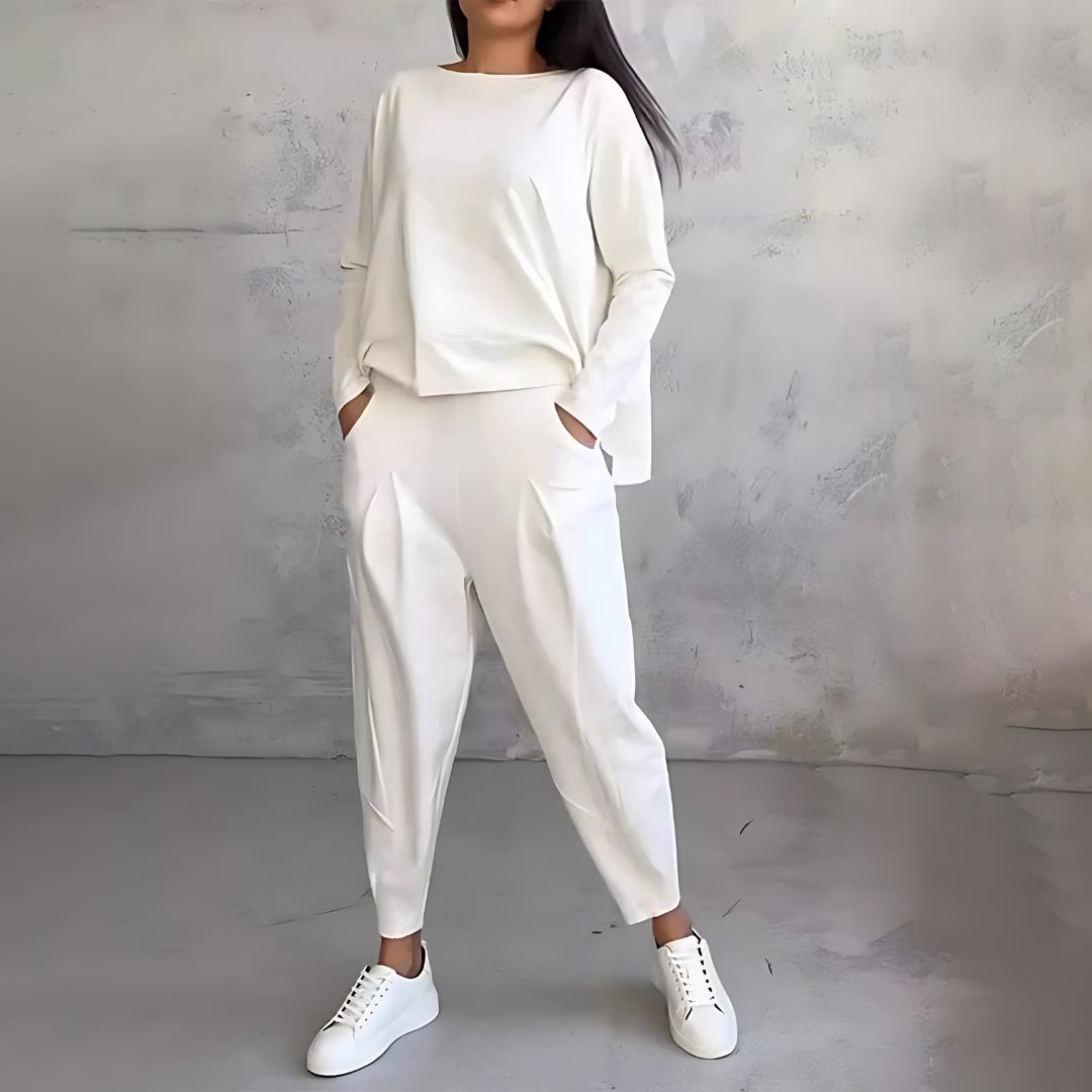 Isa™| Stijl en comfort in één moeiteloze outfit.