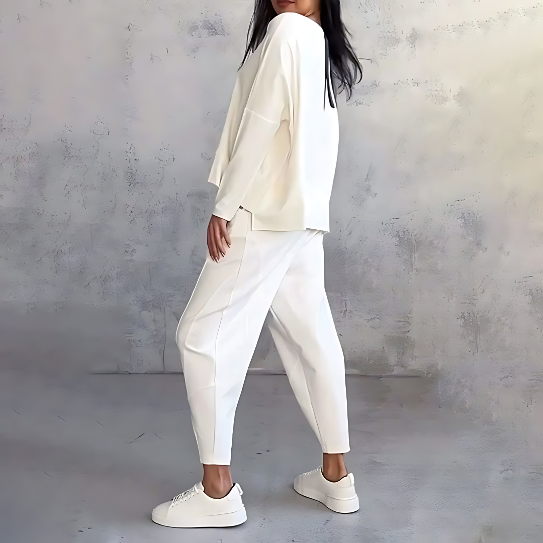 Isa™| Stijl en comfort in één moeiteloze outfit.