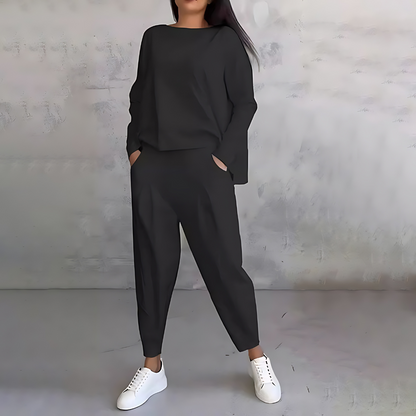 Isa™| Stijl en comfort in één moeiteloze outfit.