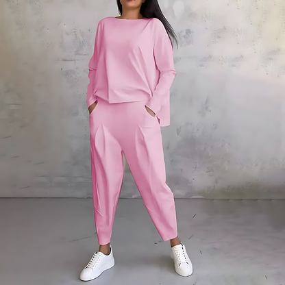 Isa™| Stijl en comfort in één moeiteloze outfit.